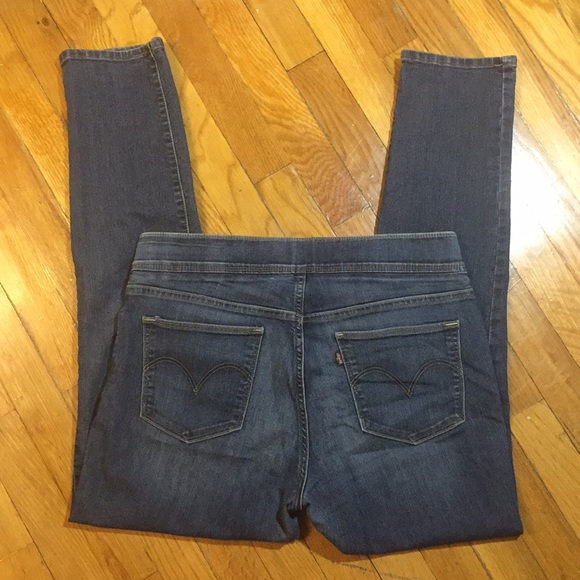 Levi’s Denim Skinny Jeans - Picture 3 of 8